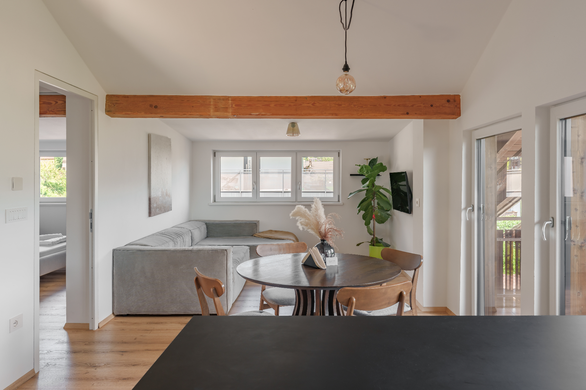 Suite Karo – Balkon mit Bergblick | Ferienwohnung mit Whirlpool in Südtirol (4)