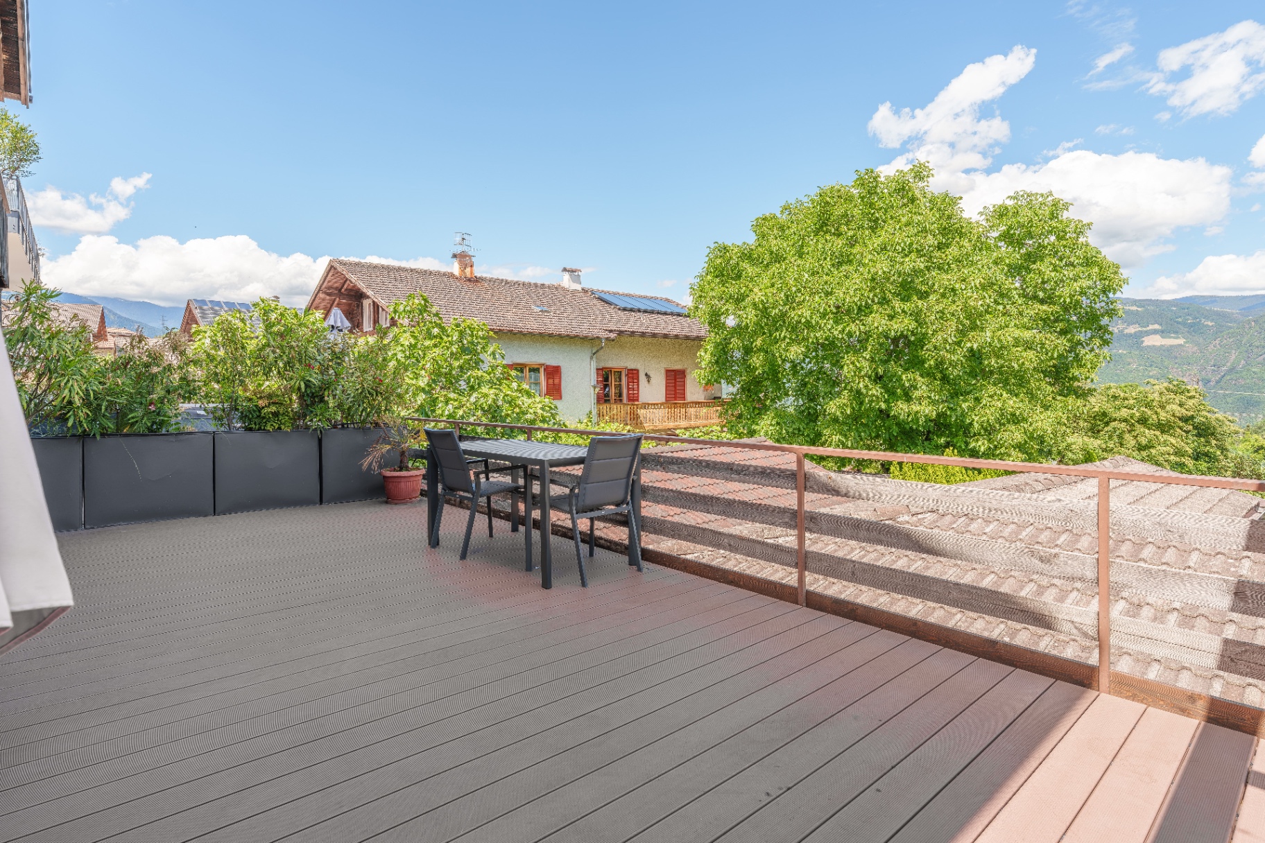 Suite Christine – Terrasse mit Bergblick | Ferienwohnung mit Whirlpool in Südtirol (4)