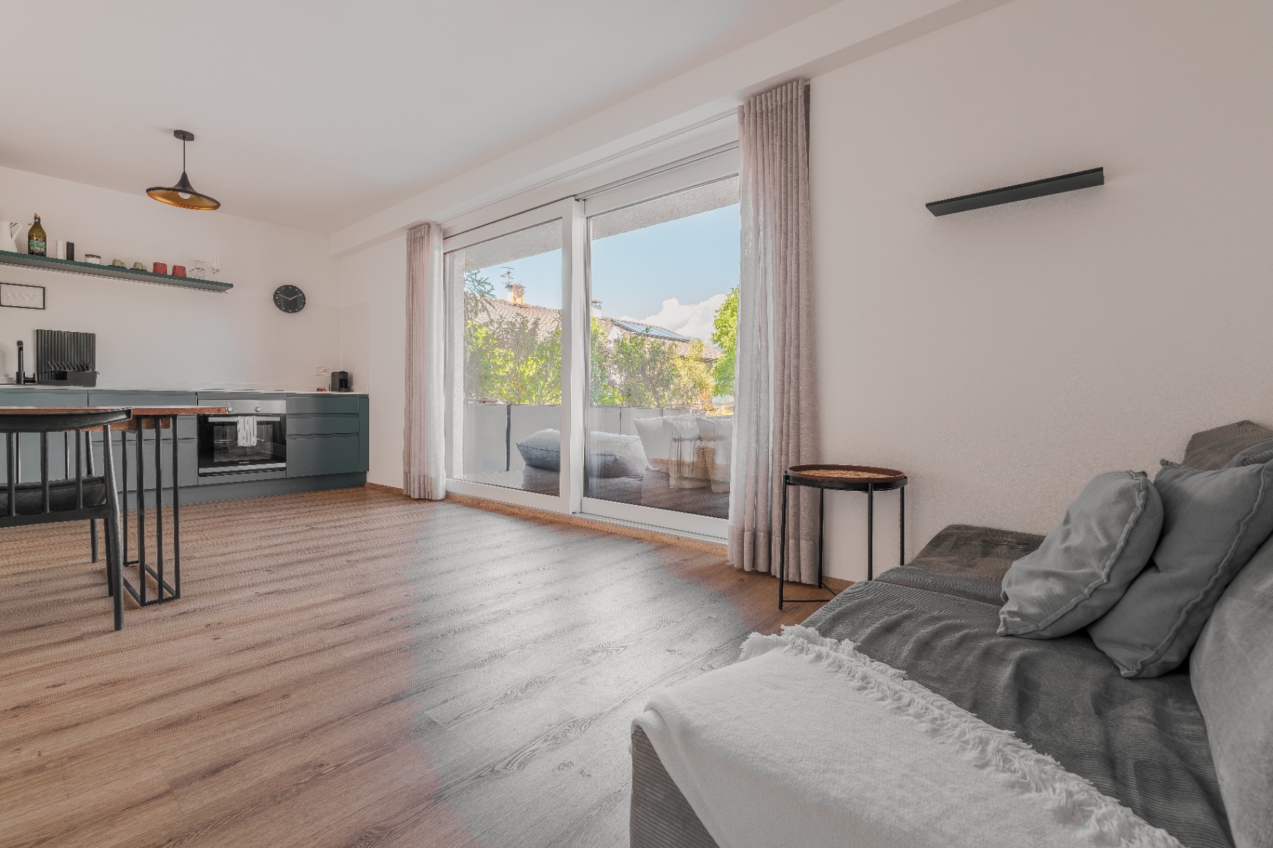 Suite Christine – Terrasse mit Bergblick | Ferienwohnung mit Whirlpool in Südtirol (5)