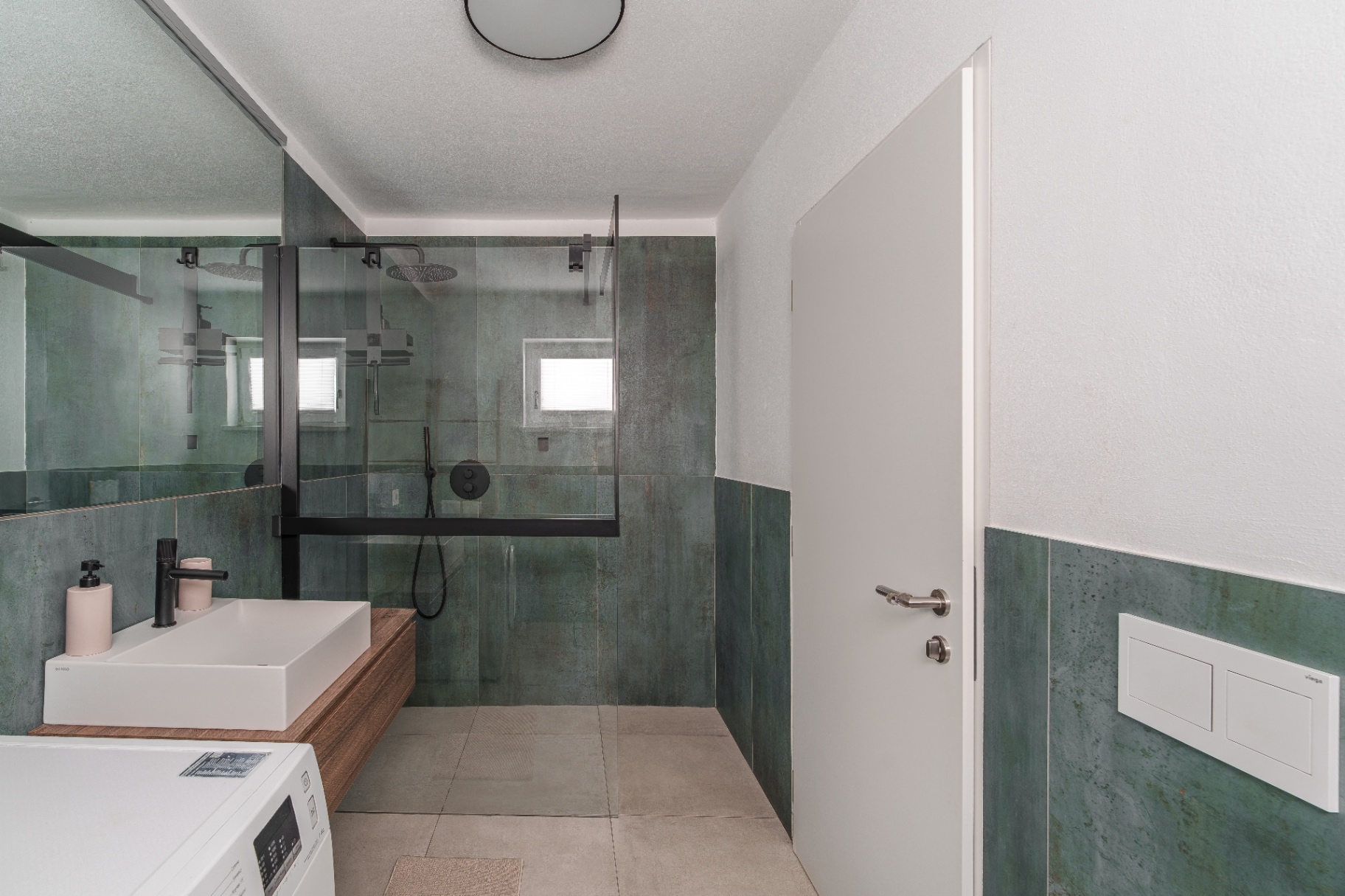 Suite Christine – Terrasse mit Bergblick | Ferienwohnung mit Whirlpool in Südtirol (11)